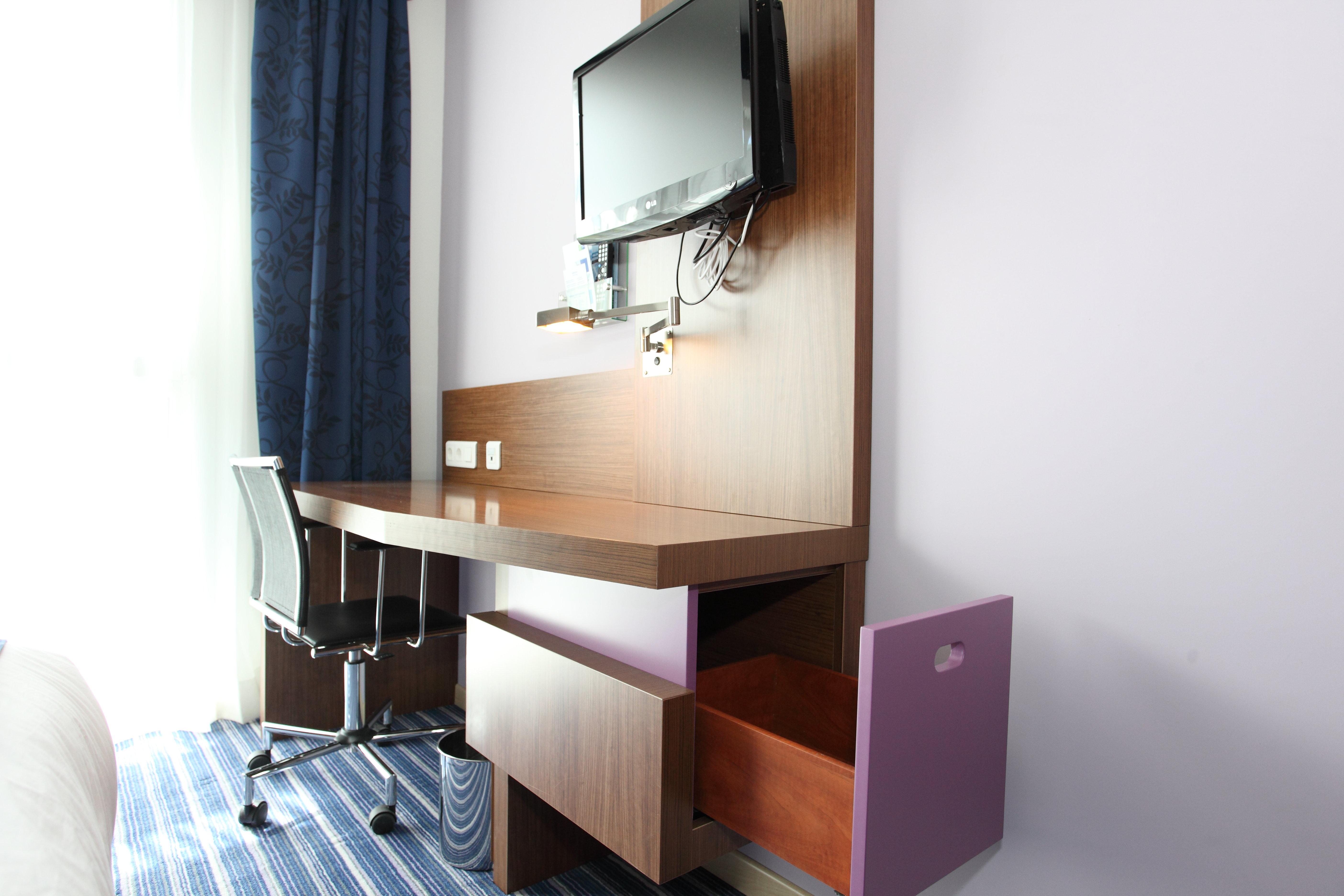 Holiday Inn Express Madrid Leganes By Ihg Экстерьер фото