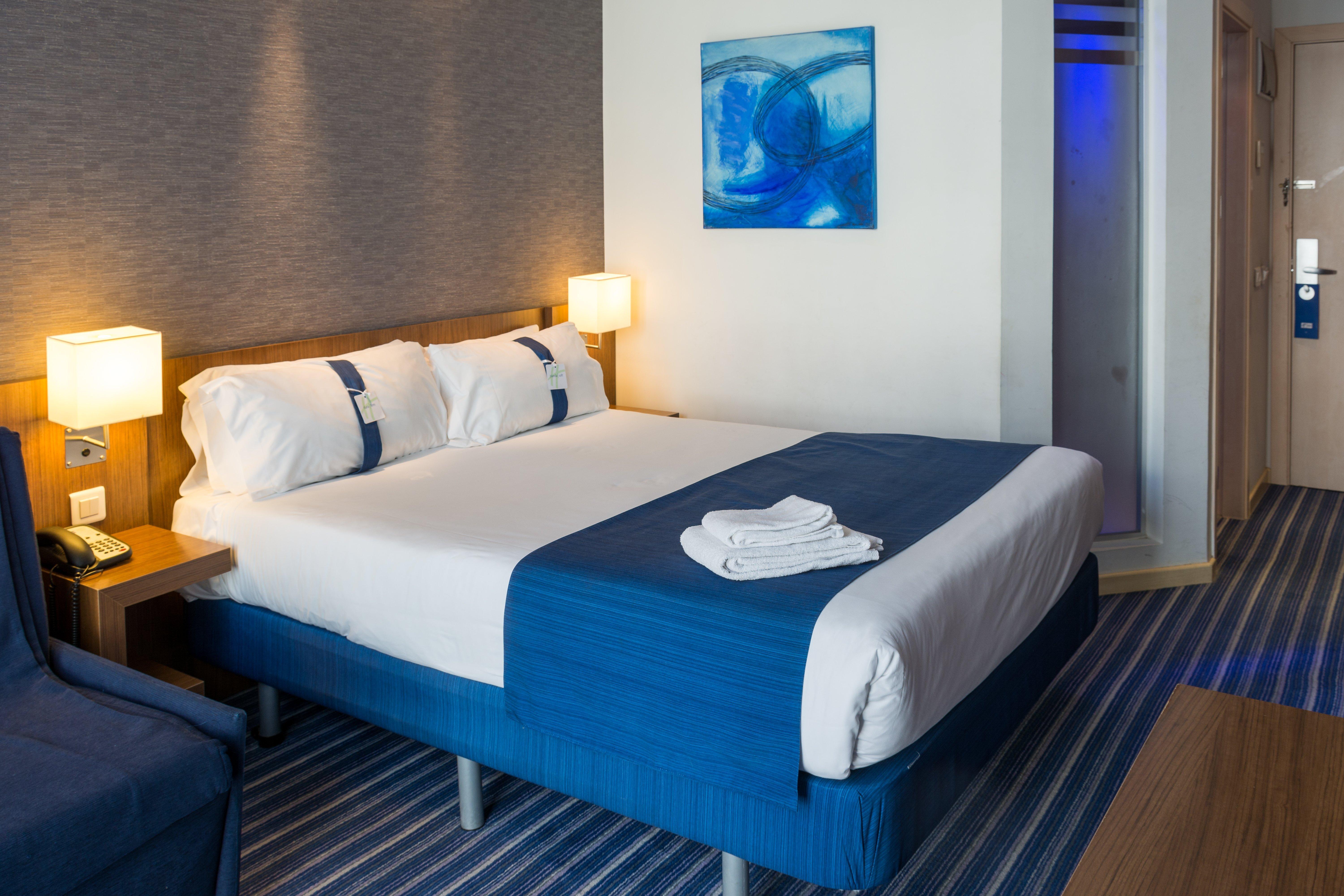 Holiday Inn Express Madrid Leganes By Ihg Экстерьер фото